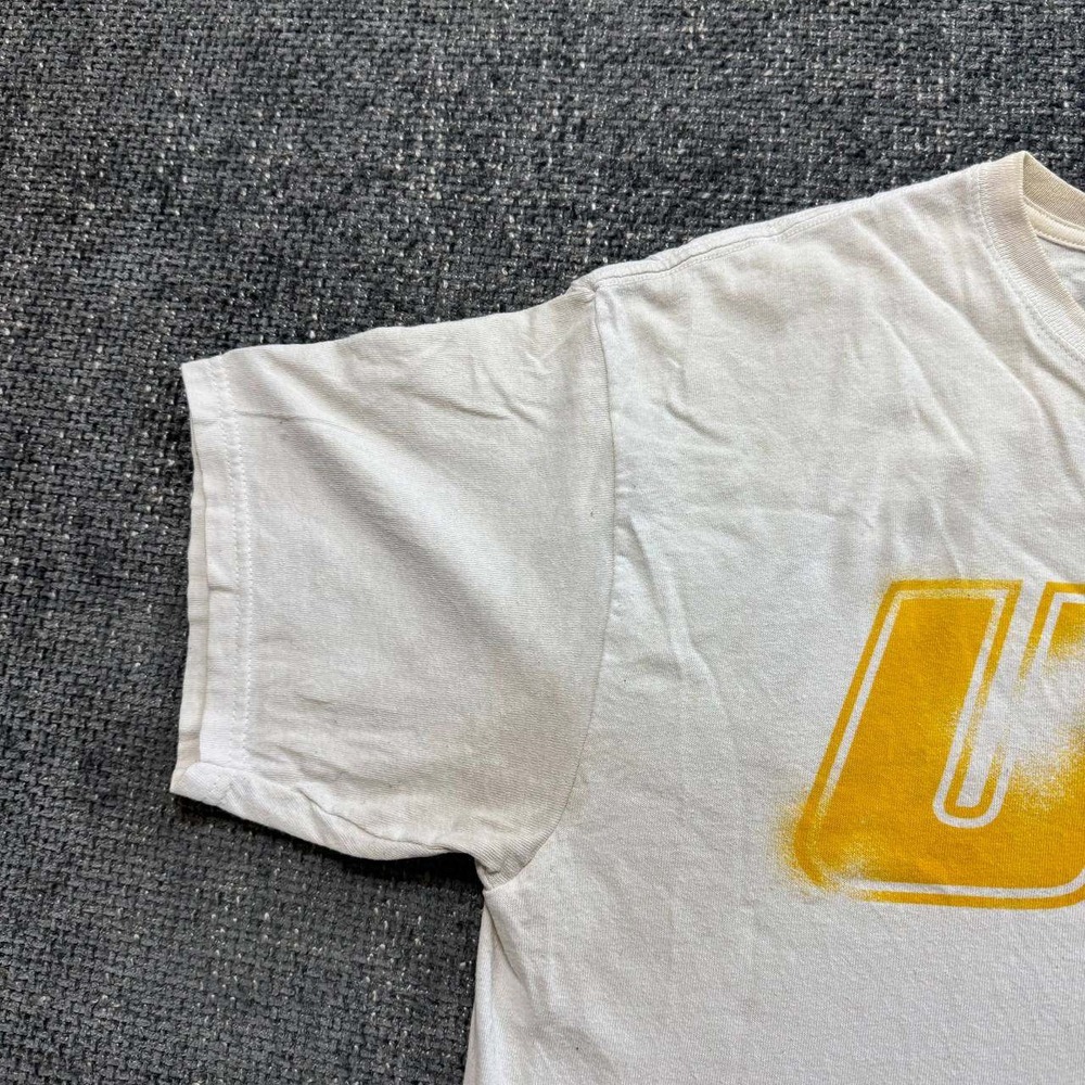 UFC Graphic Tee Mens XL White Yellow Spray Logo Y2K MMA T-Shirt - Picture 4 of 12